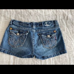MEK Women’s Jean shorts